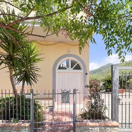 Διαμέρισμα Lara Maison